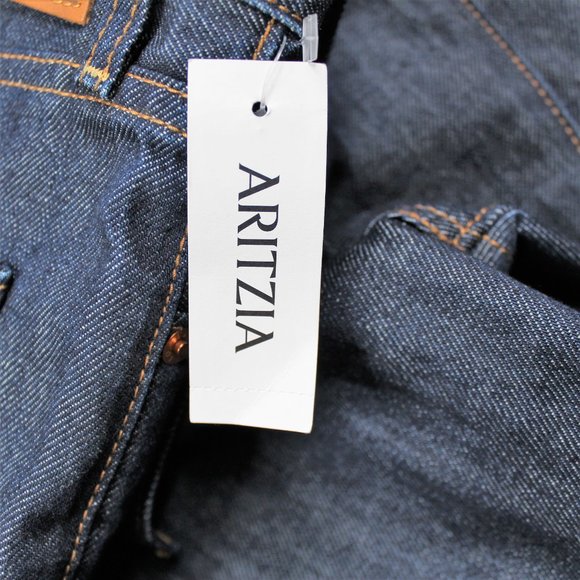 SOLD********************NWT Levi's Rib Cage  Jeans - Picture 15 of 15